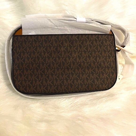 NWT MK Jet Set Large Logo crossbody purse - Picture 3 of 5